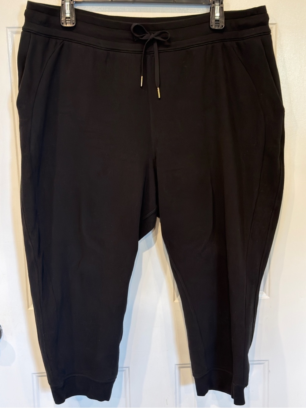 Lululemon Ready to Rulu Jogger Cropped - Size 20